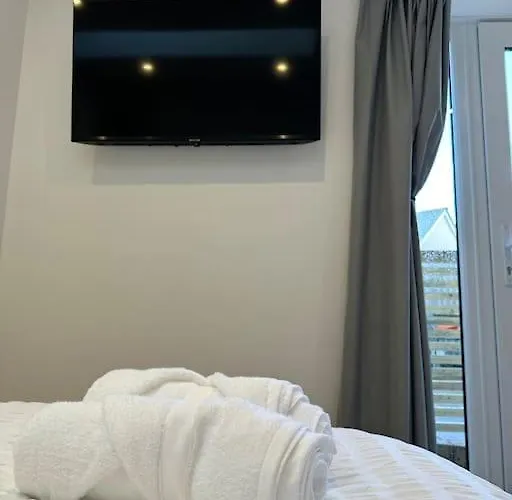 Whitsun - Brand New Listing! Apartmán *